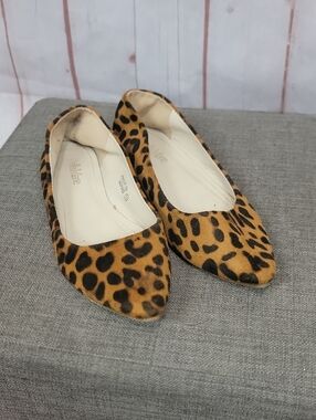 Leopard Print Pointed-Toe Women’s Flats - Tan/Black